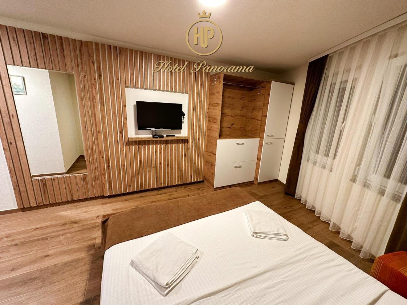 Hotel Panorama Rugove Печ Екстер'єр фото