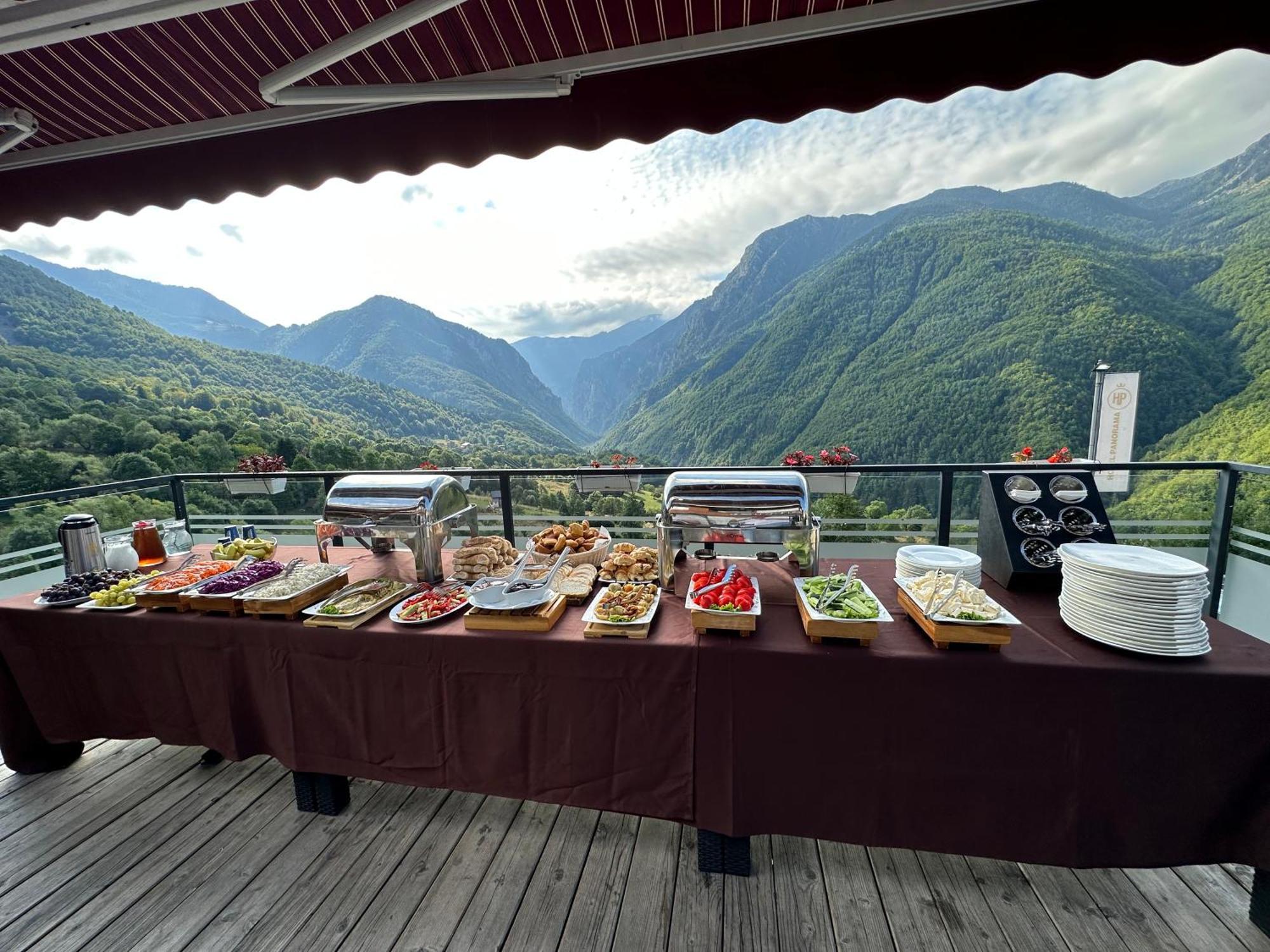 Hotel Panorama Rugove Печ Екстер'єр фото