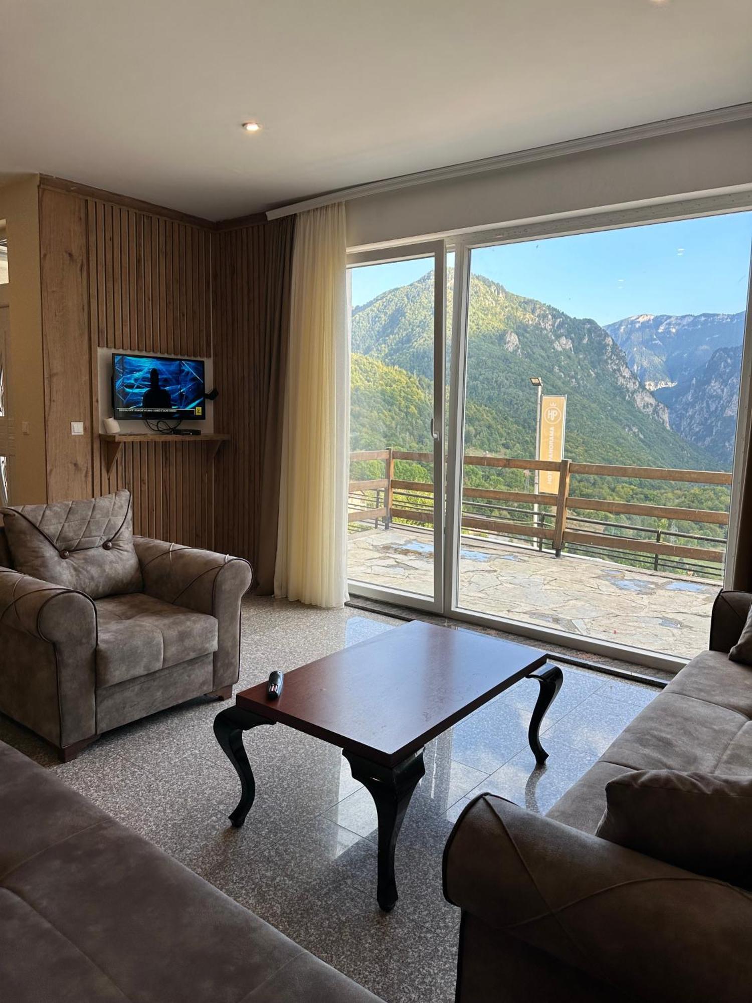 Hotel Panorama Rugove Печ Екстер'єр фото