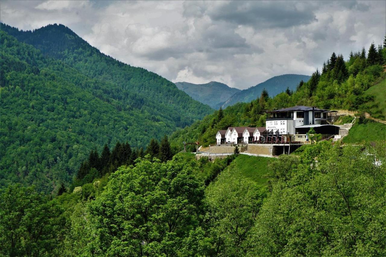 Hotel Panorama Rugove Печ Екстер'єр фото