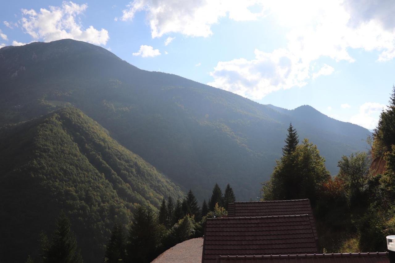 Hotel Panorama Rugove Печ Екстер'єр фото